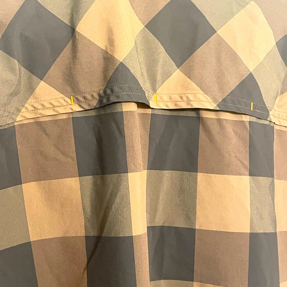 Howler Bros Button Down Summer Plaid Brown Tan Black XL EUC - Picture 8 of 16